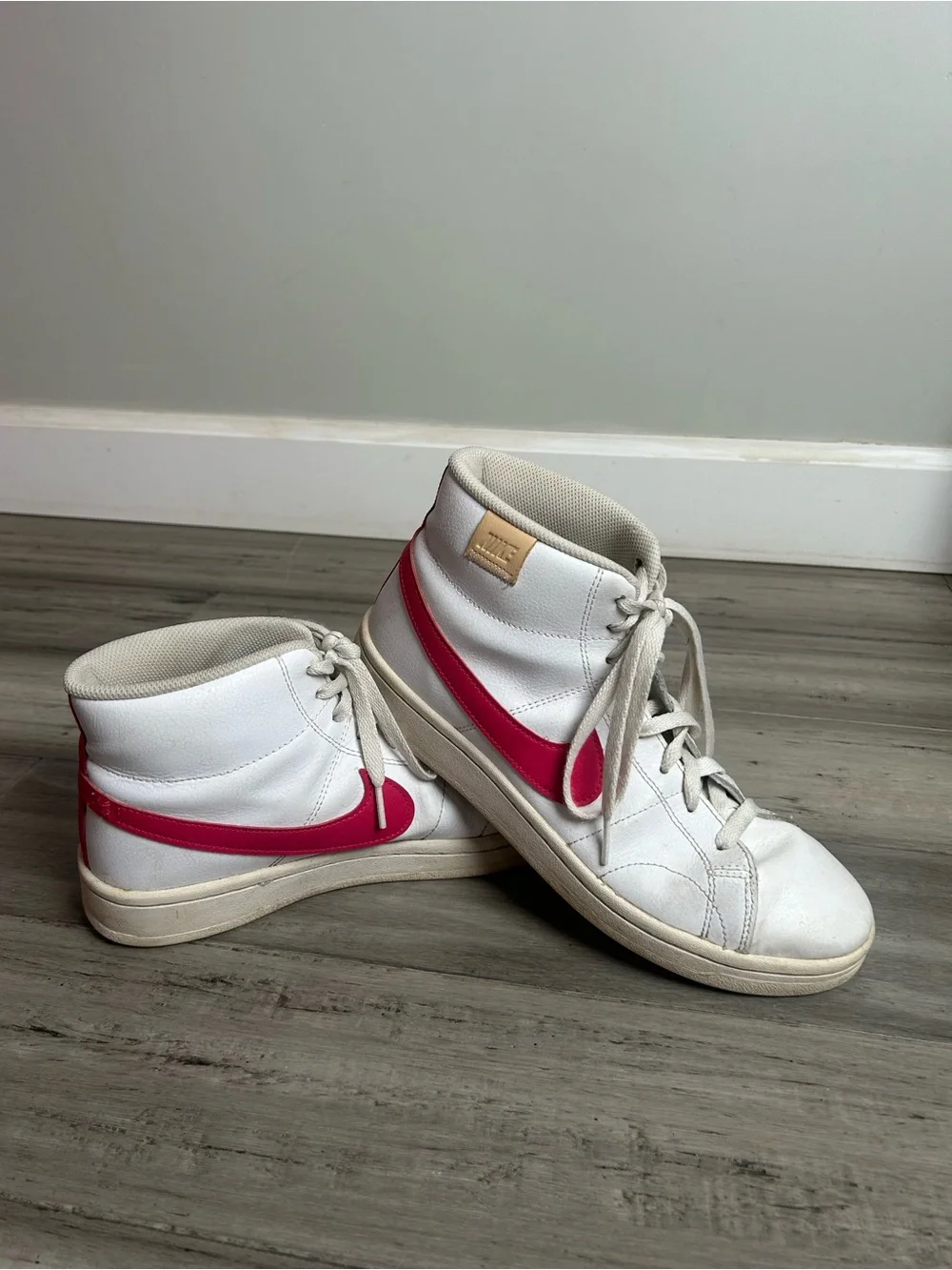 Nike Court Royal 2 shoes